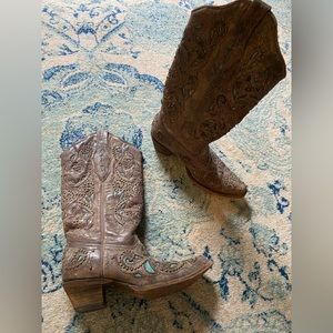 Ladies Corral Cowboy Boots, size 7, gray with turquoise accent